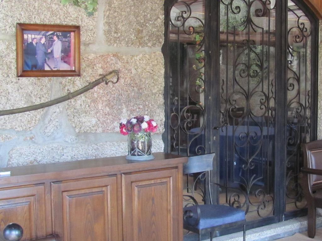 Quinta Do Alves Guest House ปาโซส เด เฟเฮรา ภายนอก รูปภาพ