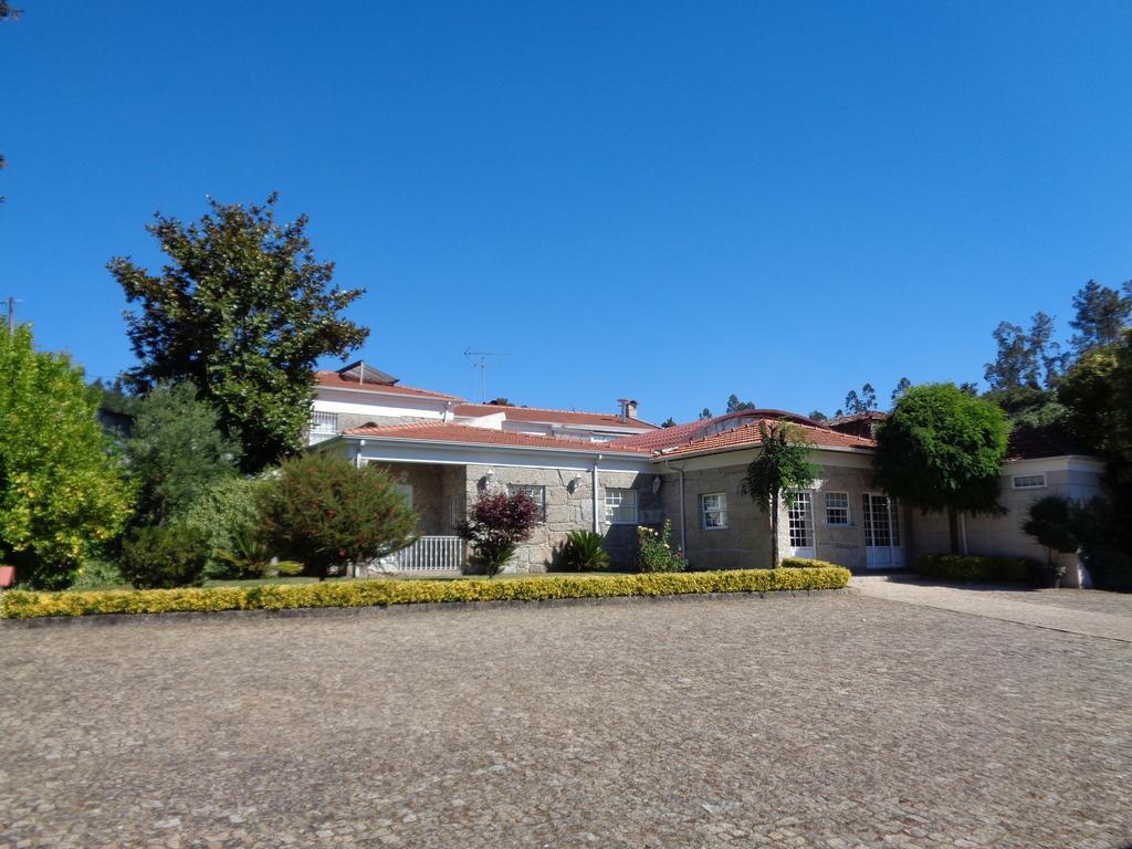 Quinta Do Alves Guest House ปาโซส เด เฟเฮรา ภายนอก รูปภาพ