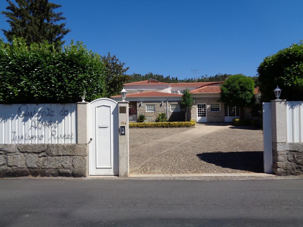 Quinta Do Alves Guest House ปาโซส เด เฟเฮรา ภายนอก รูปภาพ