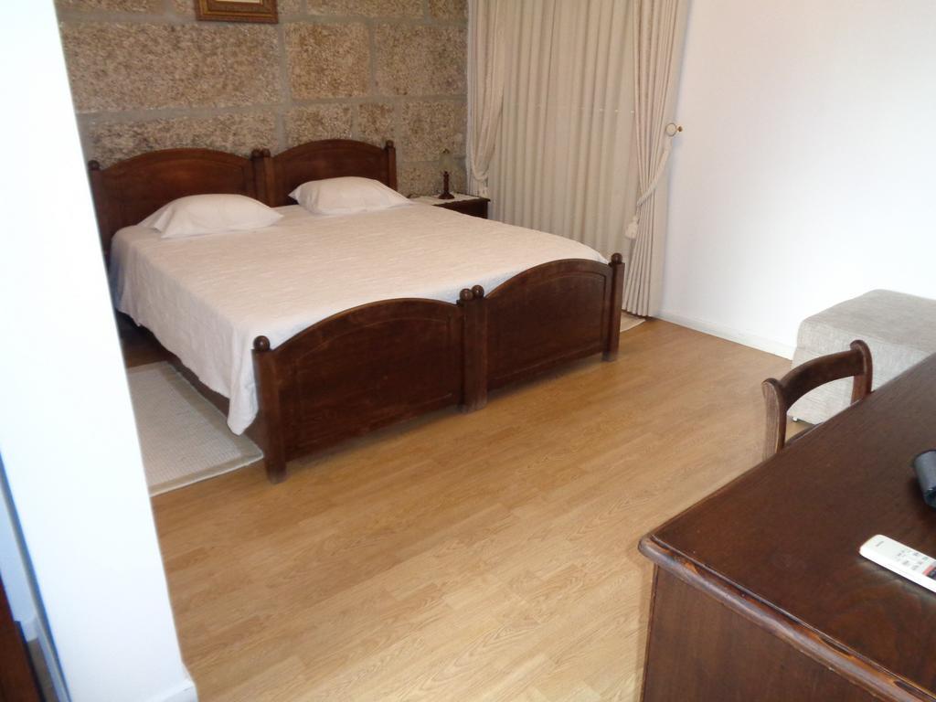 Quinta Do Alves Guest House ปาโซส เด เฟเฮรา ภายนอก รูปภาพ