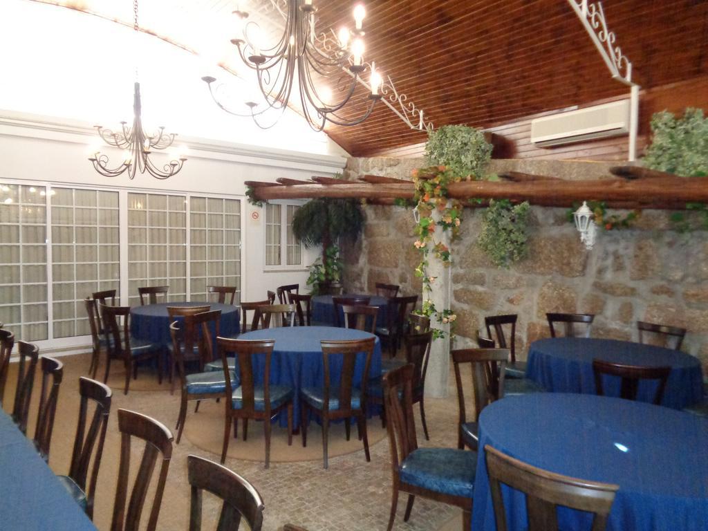 Quinta Do Alves Guest House ปาโซส เด เฟเฮรา ภายนอก รูปภาพ